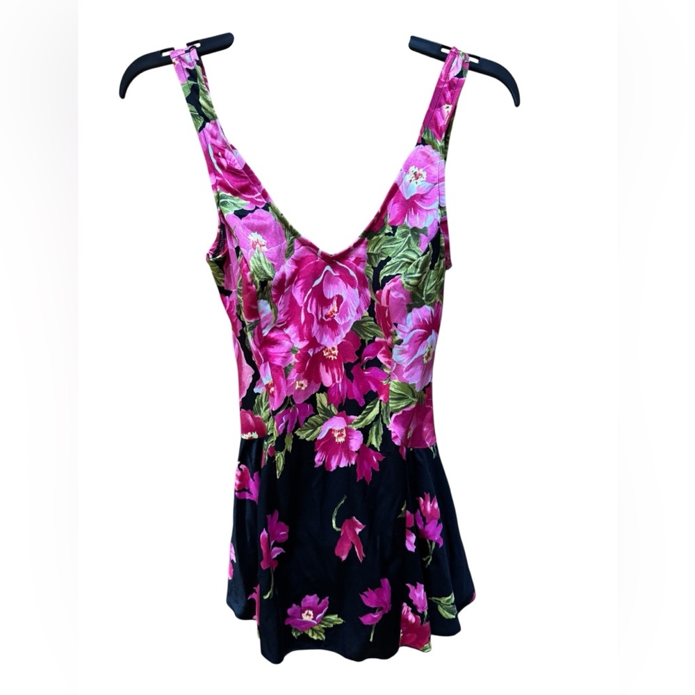 1980s Hibiscus‎ Print, V-Neck, Attached Skirt Swimsuit w/ Shelf Bra